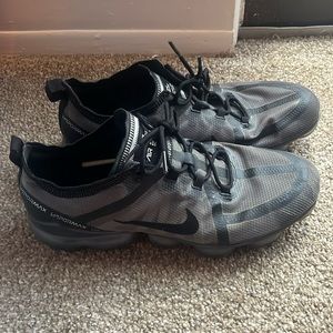 Nike Air VaporMax ‘Ghost Black’